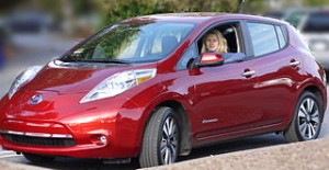 Nissan Leaf (US Version) © Daniel Cardenas / CC BY-SA 3.0